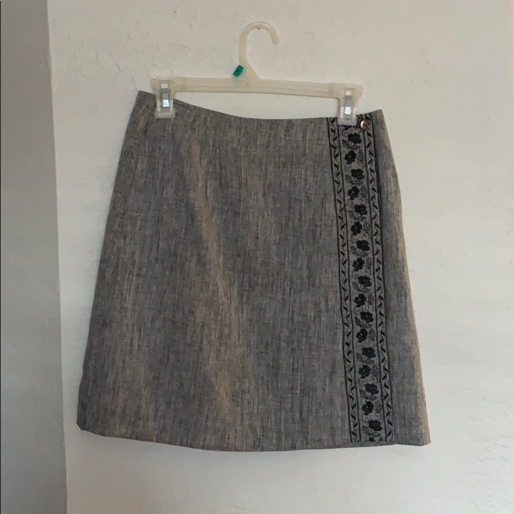 Basic Equipment Gray Skirt